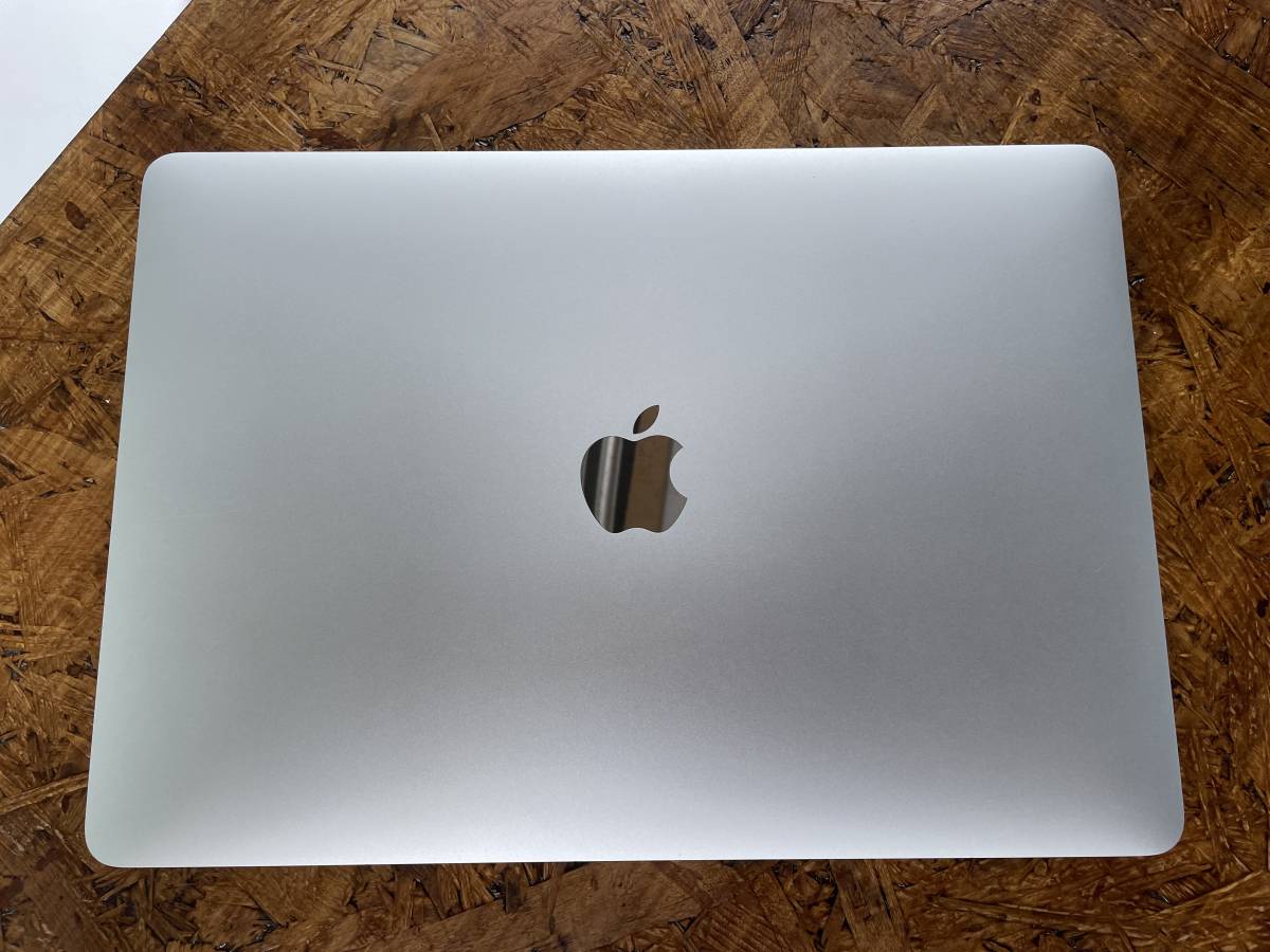 超美品 MacBook air 2020 Core i5 1.1GHz メモリ8GB SSD512GB 充放電29回　おまけ付き_2