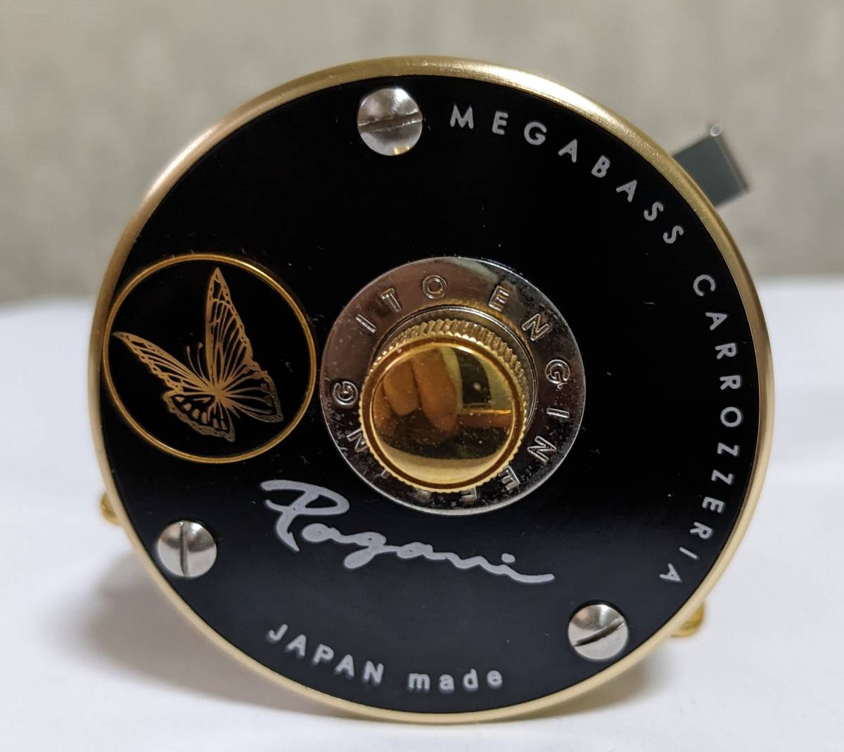 メガバス パガーニ P300 R シャンパンゴールド 中古品 | CONTRALINEA.NET