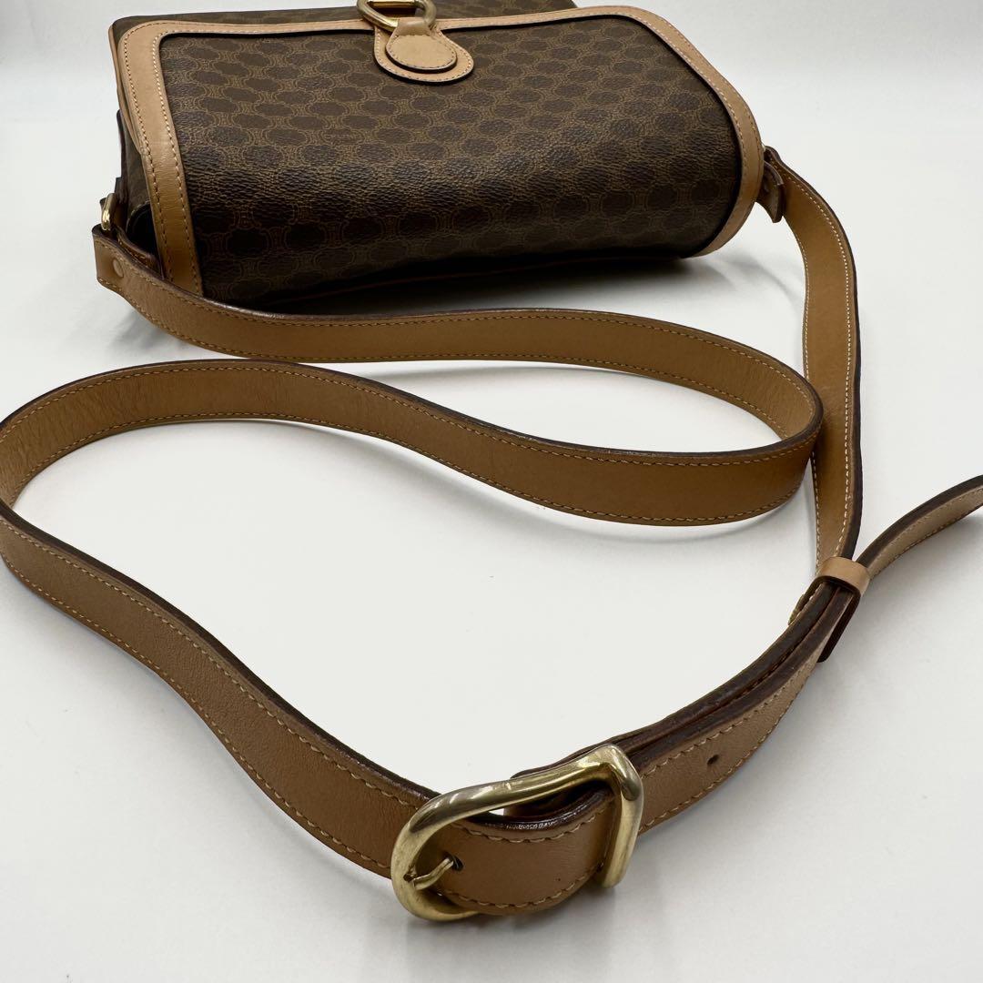 トリオンフ ショルダーバッグ マカダム セリーヌ マカダム柄 CELINE
