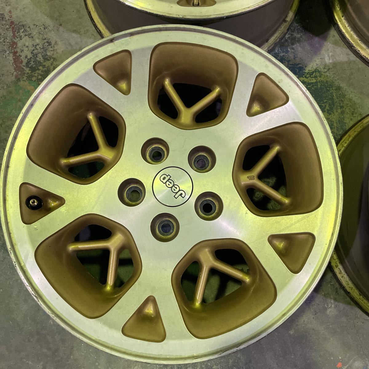Jeep チェロキー 純正ホイール ジープ ラングラー クライスラー 