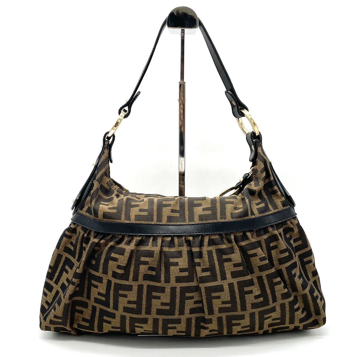 1円 極美品 FENDI フェンディ ズッカ柄 ズッカ ワンショルダーバッグ 