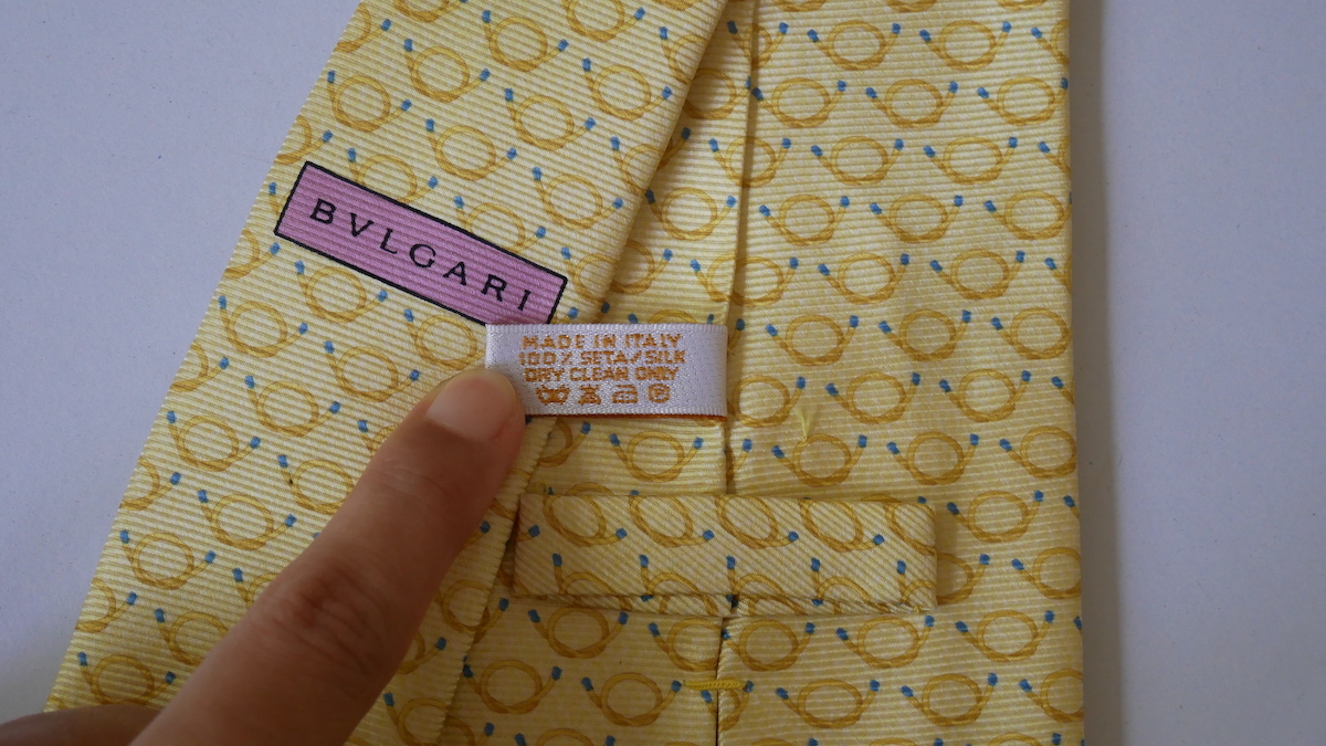 BVLGARI ブルガリ 総柄 ネクタイ - ブランドネクタイ シルク 未使用に BVLGARI ブルガリ 総柄 ネクタイ - ブランドネクタイ シルク 未使用に