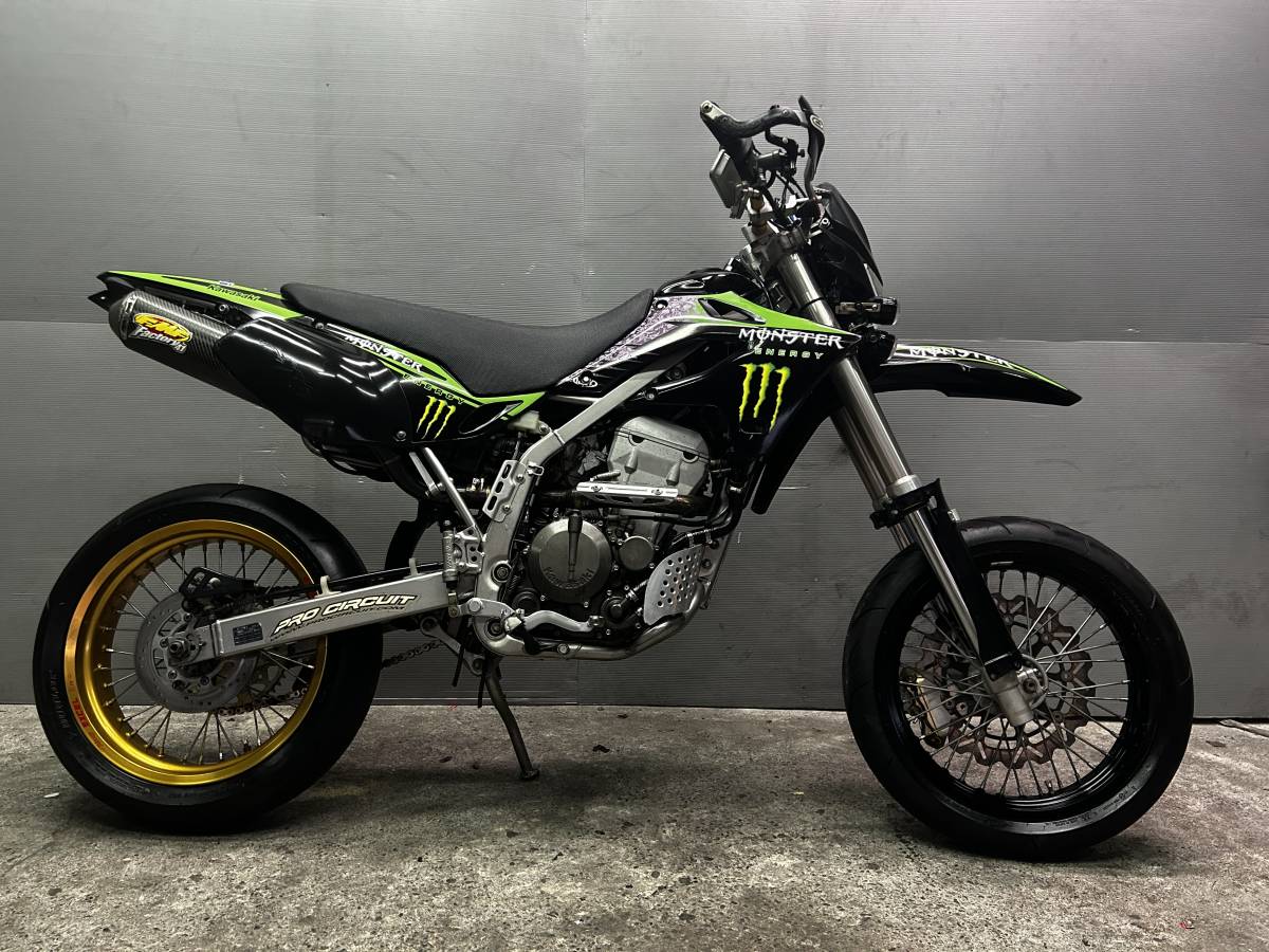 Dトラッカー250 王道フルカスタムで綺麗 FMF ブレンボ エクセル 1