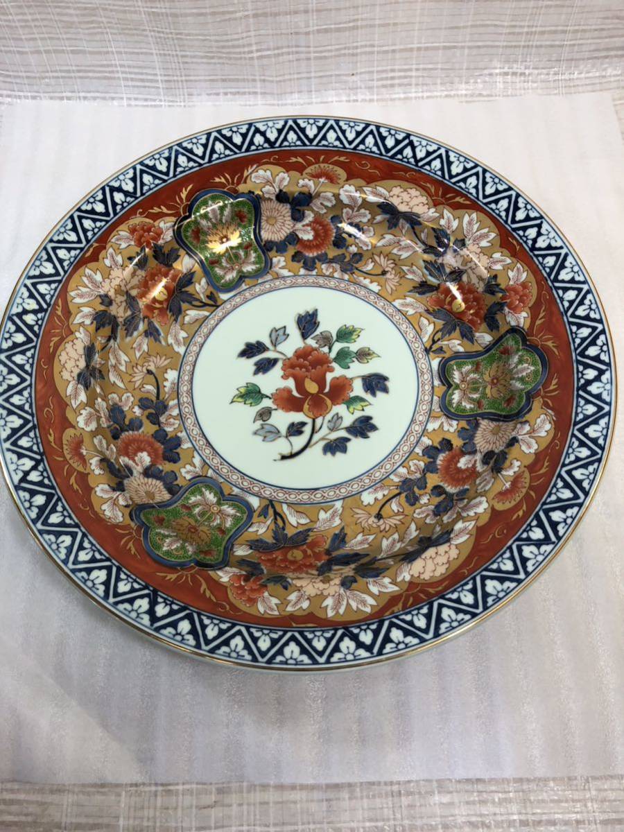 木箱付き）有田焼 飾り皿 日肥其泉作 極錦金彩兜鉢（大）直径約35cm