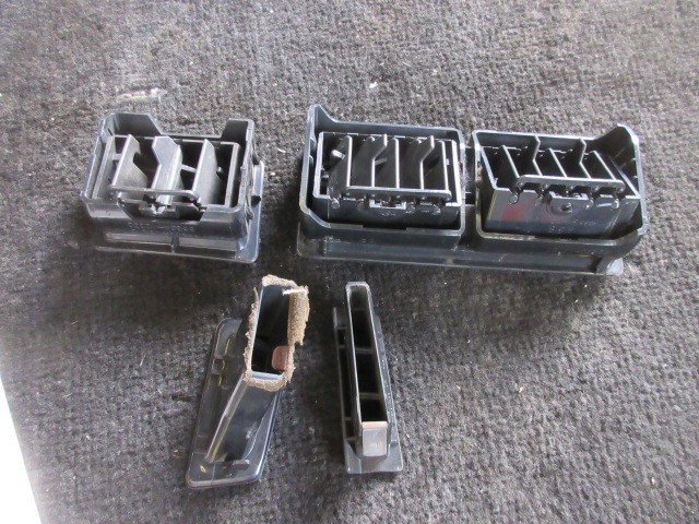 ☆R5A7060 AE86 レビントレノ 純正吹き出し口 エアコンルーバーセット