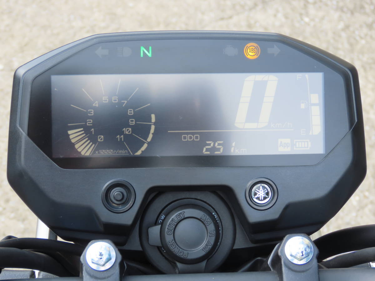 FZ-X インドヤマハ オレンジ 150cc 公式通販 YAMAHA ABS」｜地球の裏側 