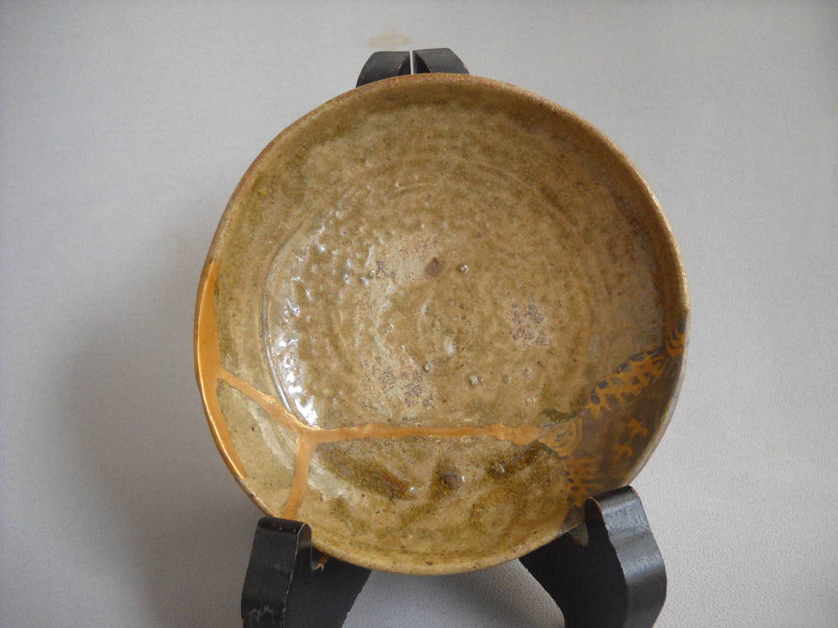 古唐津呼び継ぎ平盃　0179