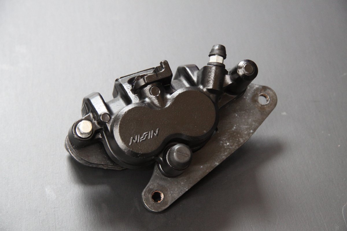 CT125(JA55)純正品ノーマルフロントブレーキキャリパー CT125 ハンターカブ純正フロントブレーキキャリパー！ ハンターカブ