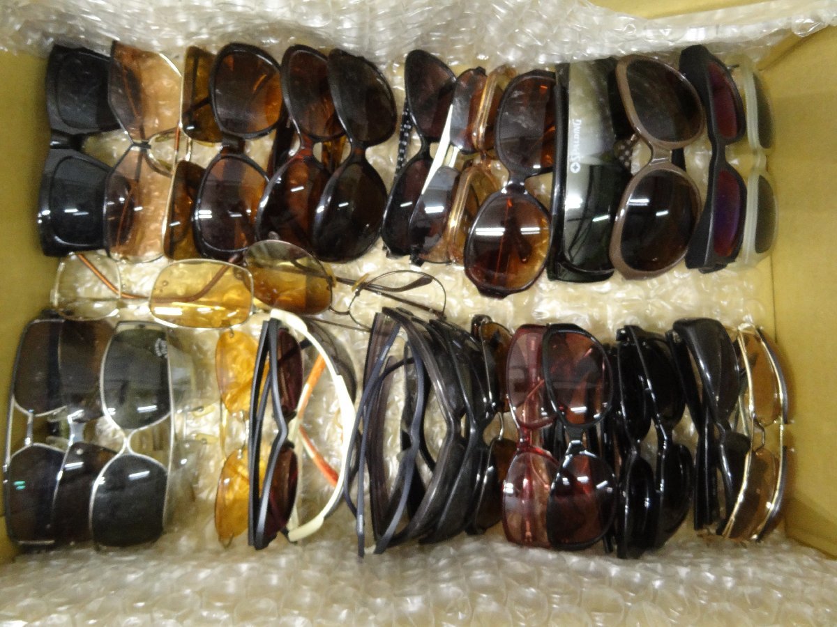 10■/Zこ6767　メンズ、レディース、キッズ等 ジャンク サングラス 等 大量 まとめ 約3.8kg 保証無