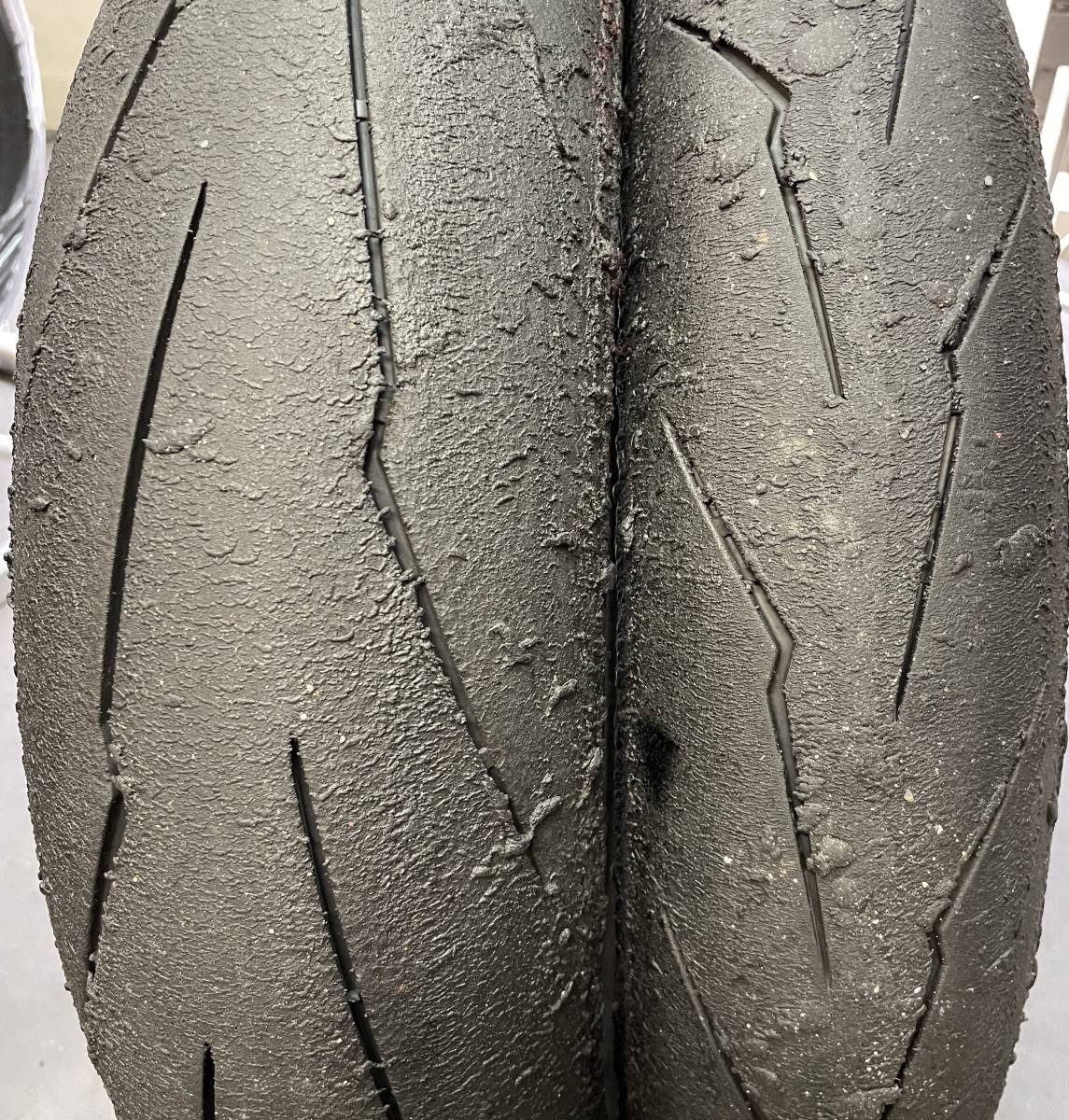 人気，定番 タイヤ PIRELLI DIABLO SUPERCORSA V3 SC1 110/70ZR17M/C 54W 150/60ZR17M/C 66W １セット(オンロード)｜売買されたオークション情報、yahooの商品情報をアーカイブ公開 - オークファン オンロード