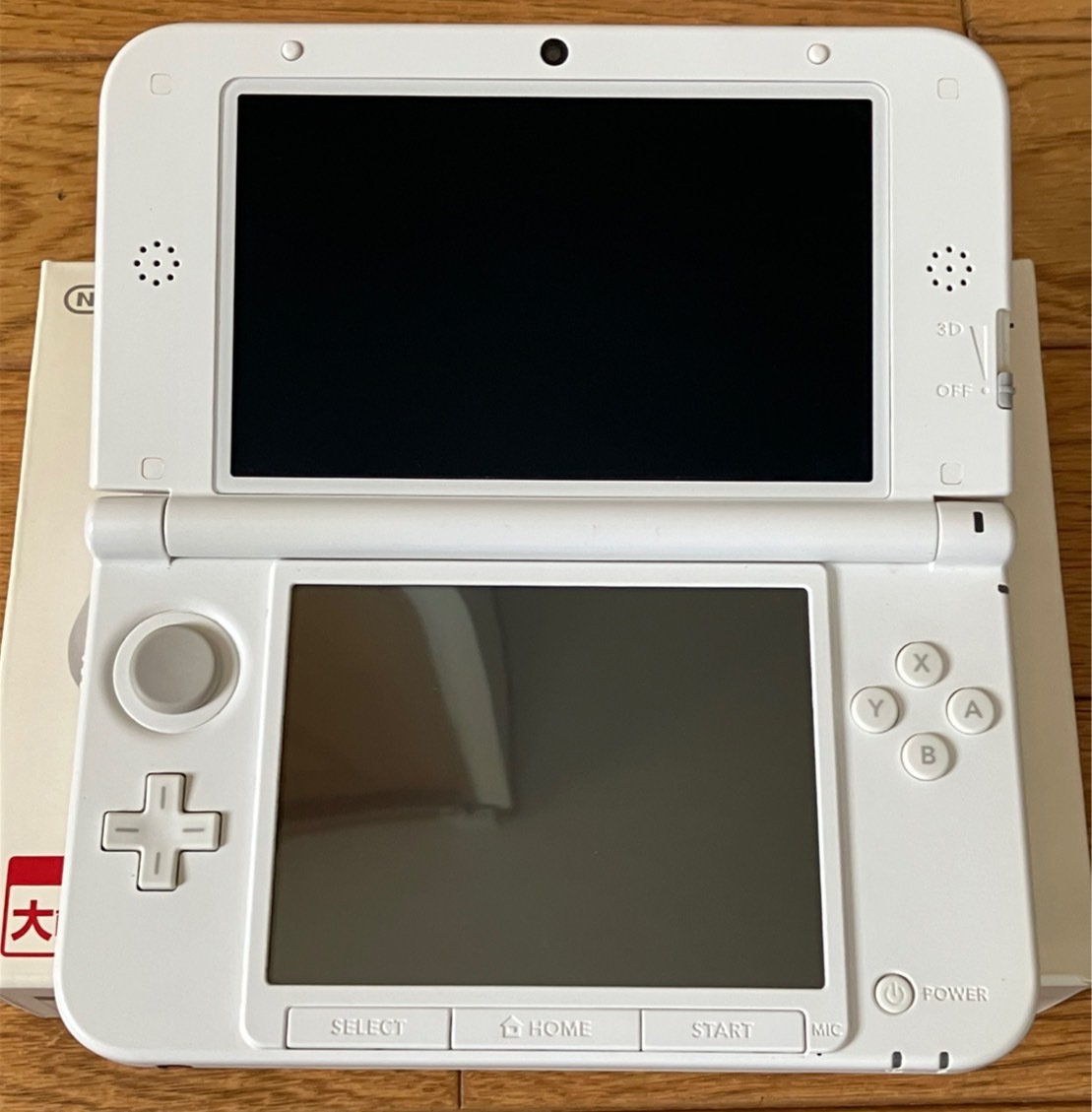 ニンテンドー3DS LL(ホワイト) SPR-001(JPN)箱入り USB充電ケーブル2本  