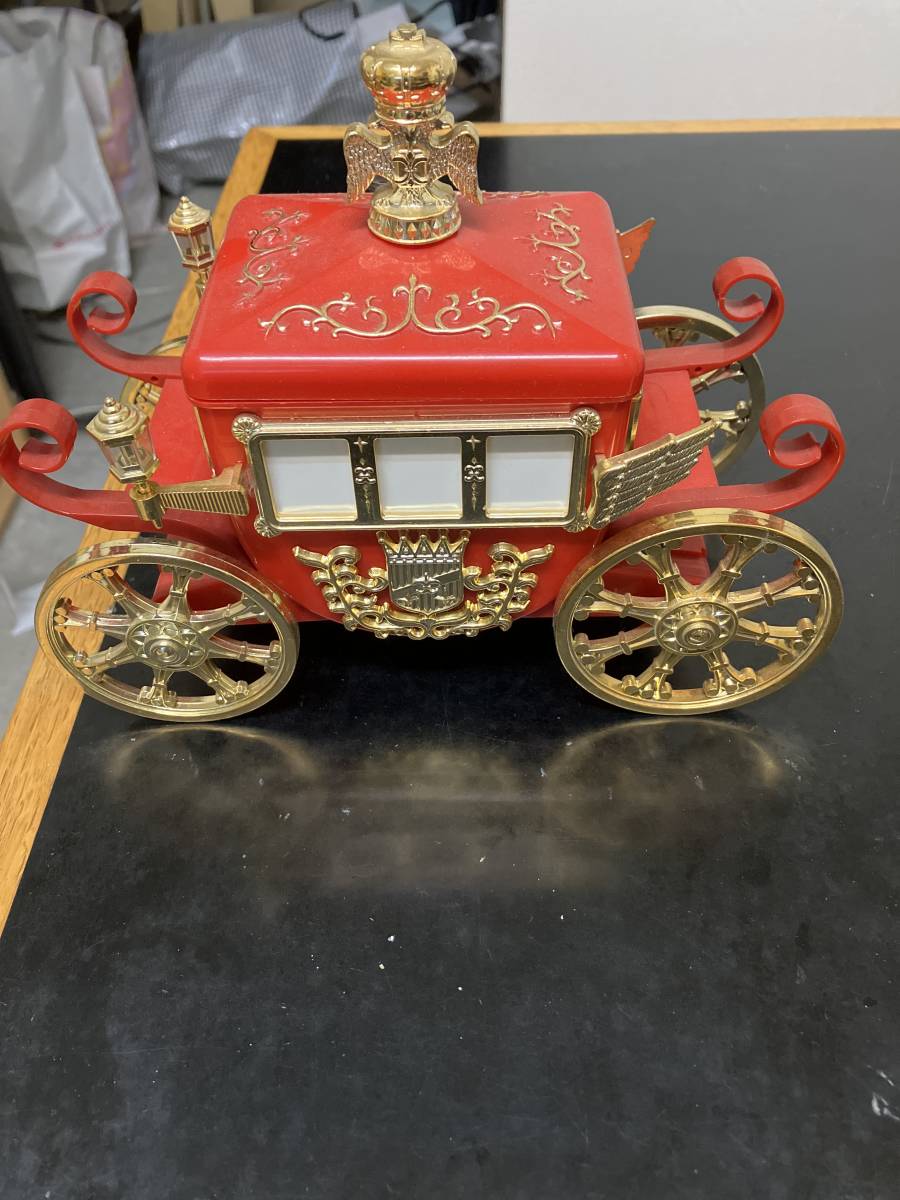 レア【アンティーク】馬車型 オルゴール 小物入れ 英国 イギリス 印度製 宝石箱 馬車オルゴール(オルゴール)｜売買されたオークション情報