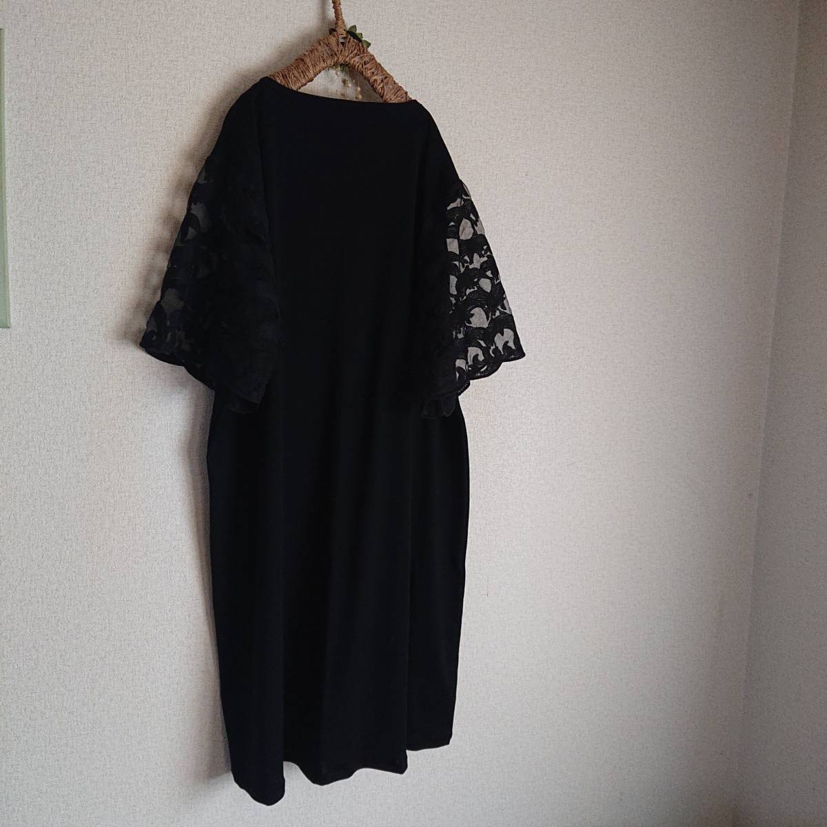 26 ハンドメイド☆クロ×レース シンプル切り替えOp