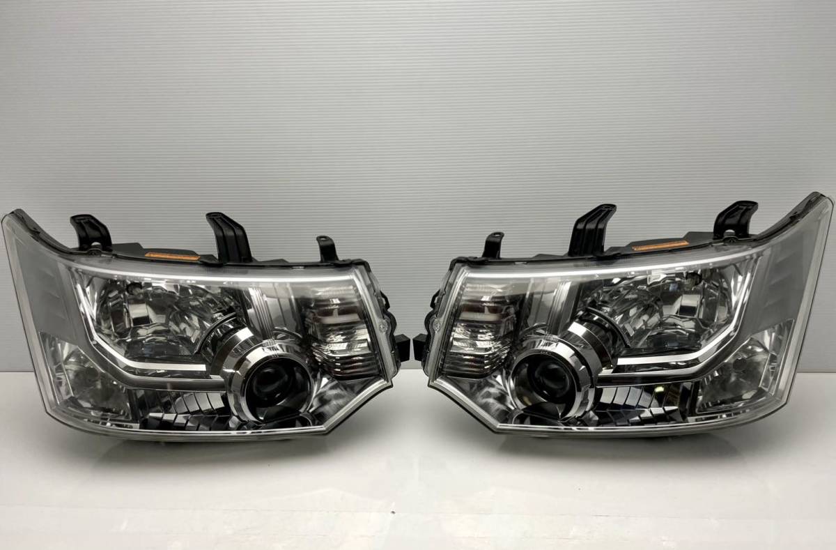 デリカ D5 CV5W CV1W CV2W CV4W ローデスト 社外 フォグランプ 左右セット ハーネス 付 即決/即納 CV5W CV1W CV2W デリカD:5&frasl;D5 即決&frasl;即納▼ [B-172-BB]