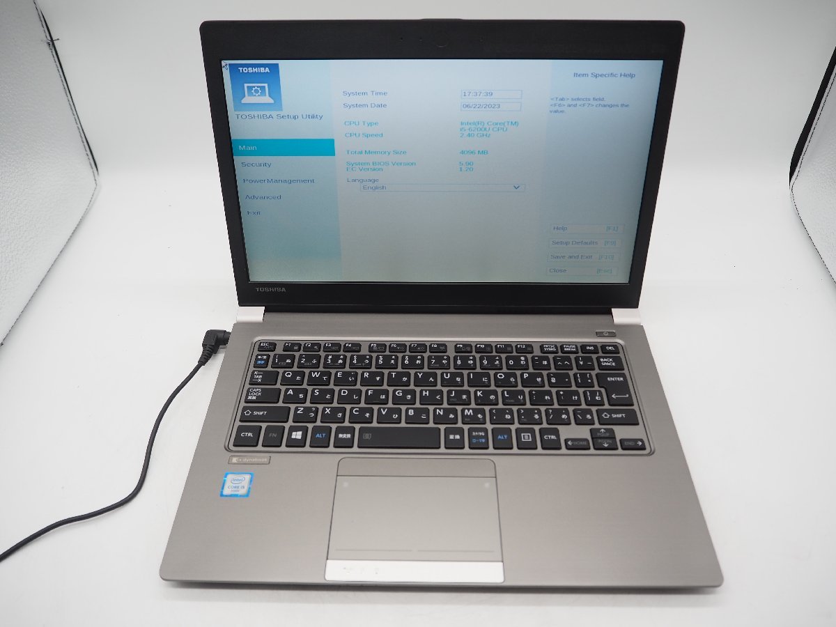 【Y4701】【Z3998】★TOSHIBA☆dynabook R63/U■Core i5-6200U 2.40GHz/メモリ4GB