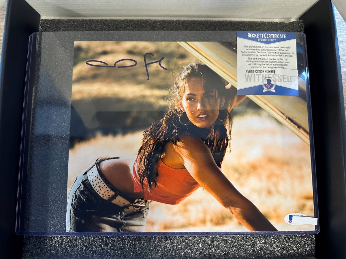 Fox Megan ミーガン・フォックス 直筆サイン入り写真 直筆サインカード