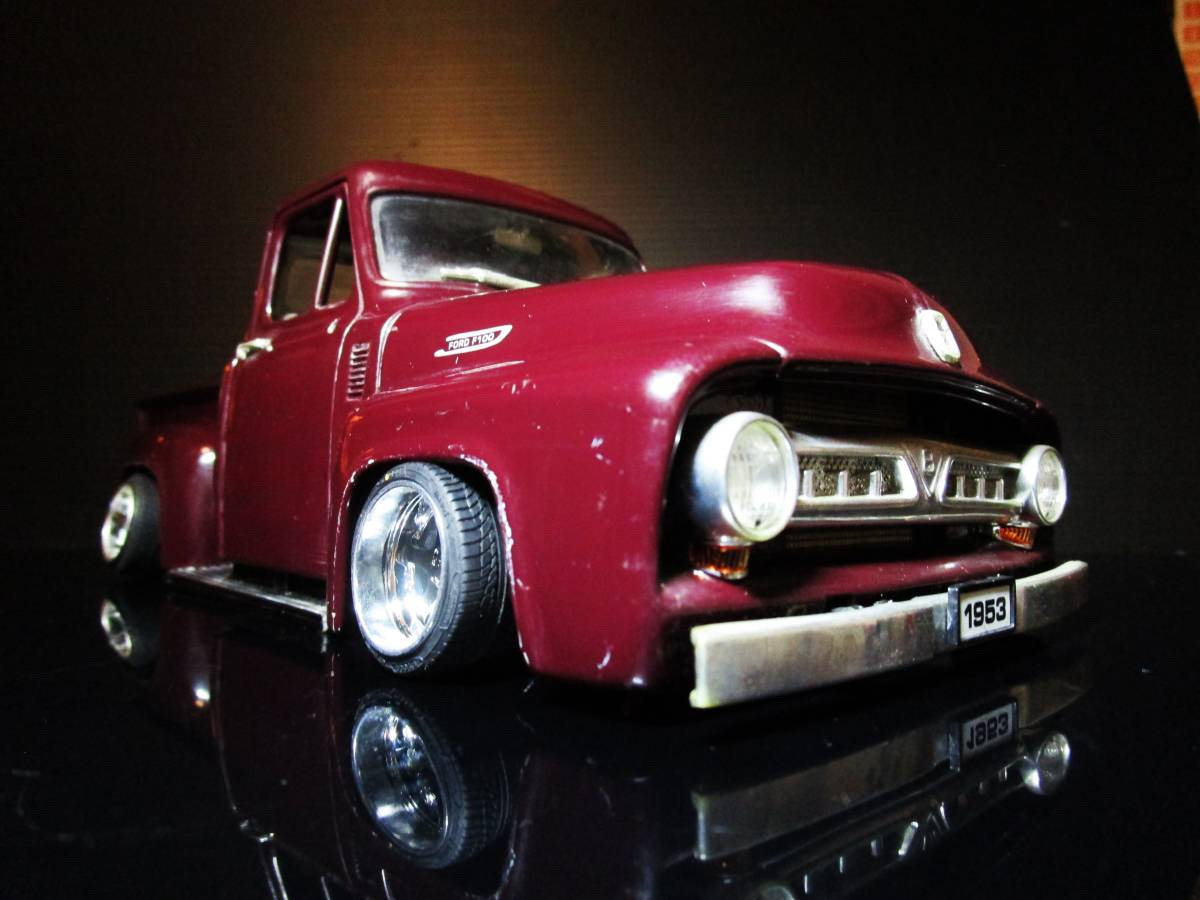 カスタム ROAD LEGENDS 1/18 1953 Ford F-100 Pick Up ロード
