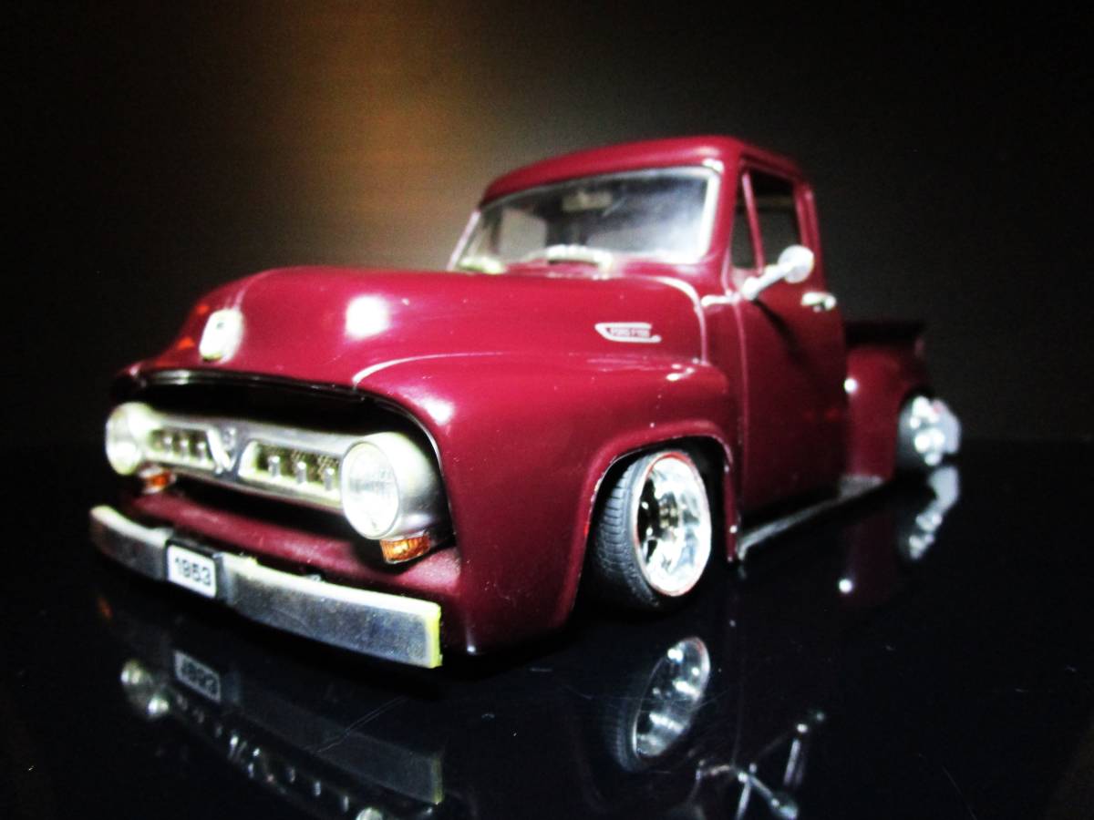 カスタム ROAD LEGENDS 1/18 1953 Ford F-100 Pick Up ロード