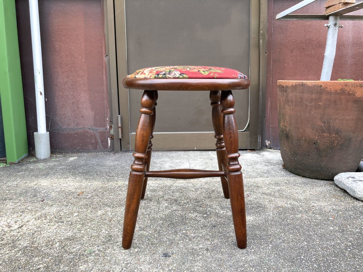 残り1脚 レトロな丸スツール 1脚 無垢材 花柄生地張り 丸椅子 木製椅子  