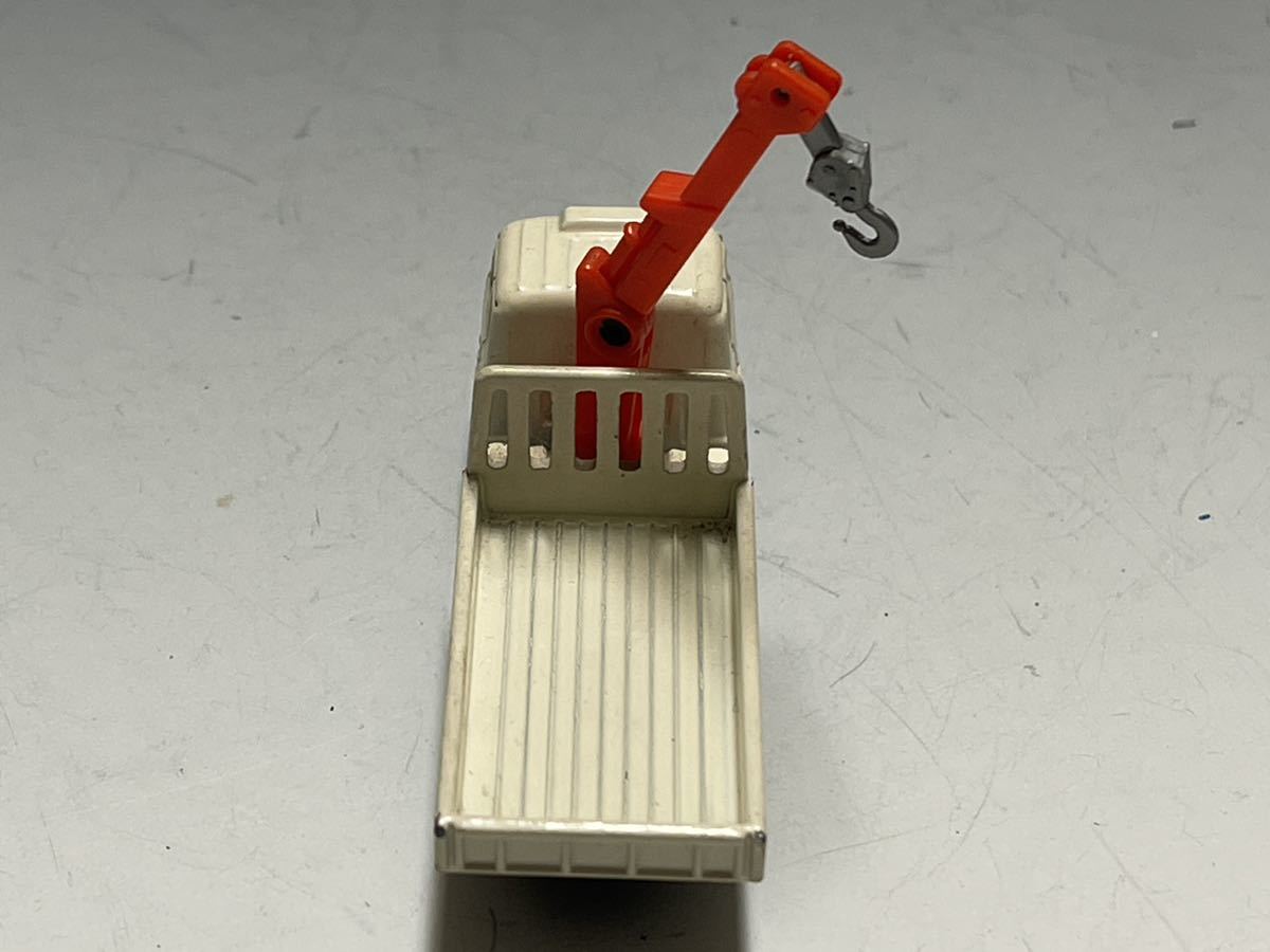 □□tomica トミカ No. 95 日産 ディーゼル コンドル クレーン付カーゴ