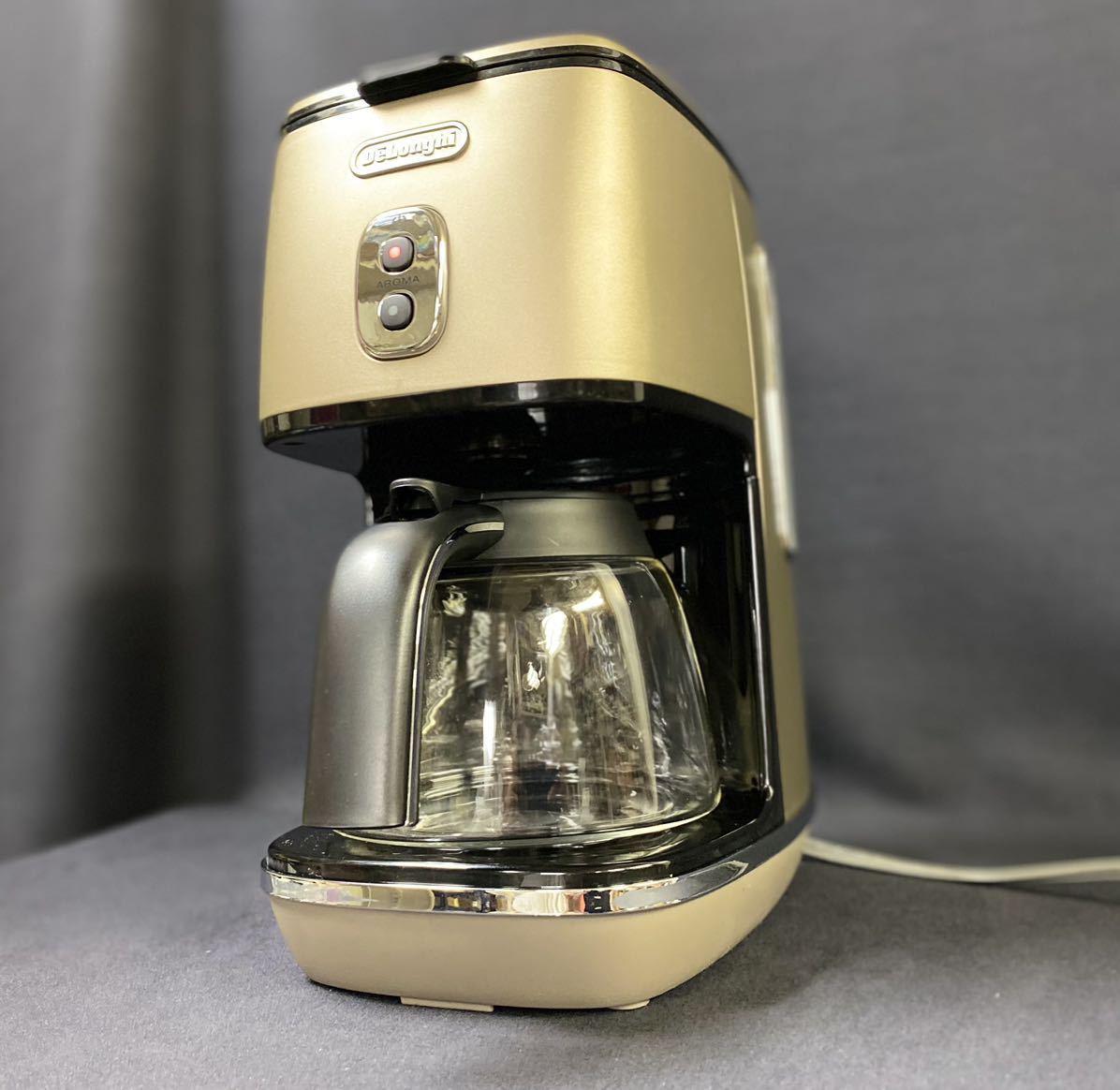 【未使用品】デロンギ ディスティンタコレクション ドリップコーヒーメーカー　ICMI011J-BZ 保温有り 810ml 