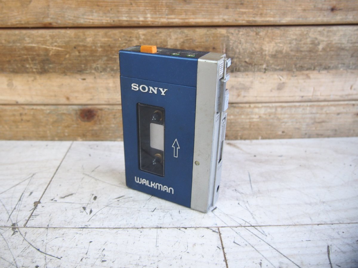 □【1Y】 SONY ソニー WALKMAN ウォークマン TPS-L2 カセット