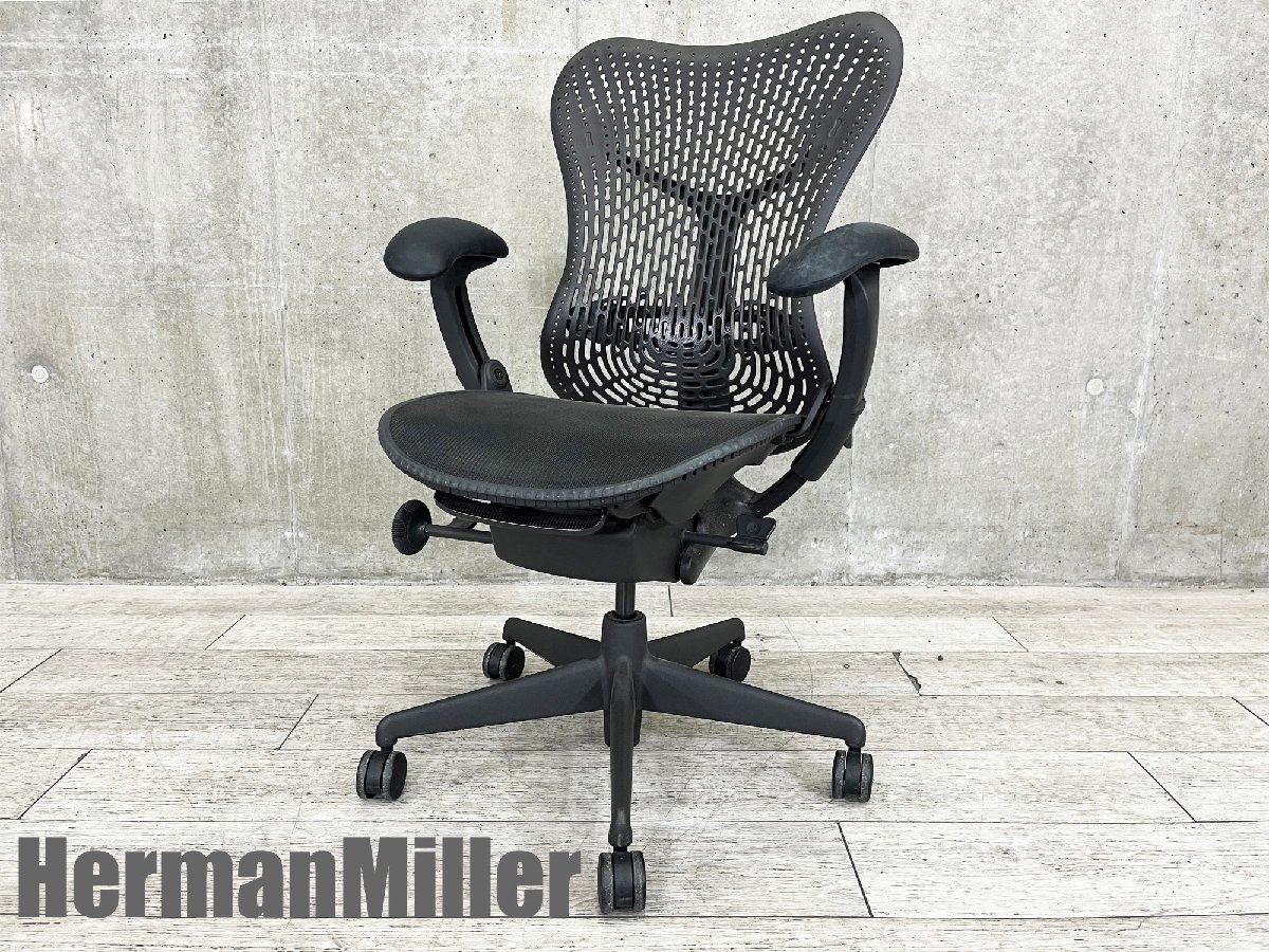 人気チェア再入荷！Herman Miller□セイルチェア 白黒 オフィスチェア 