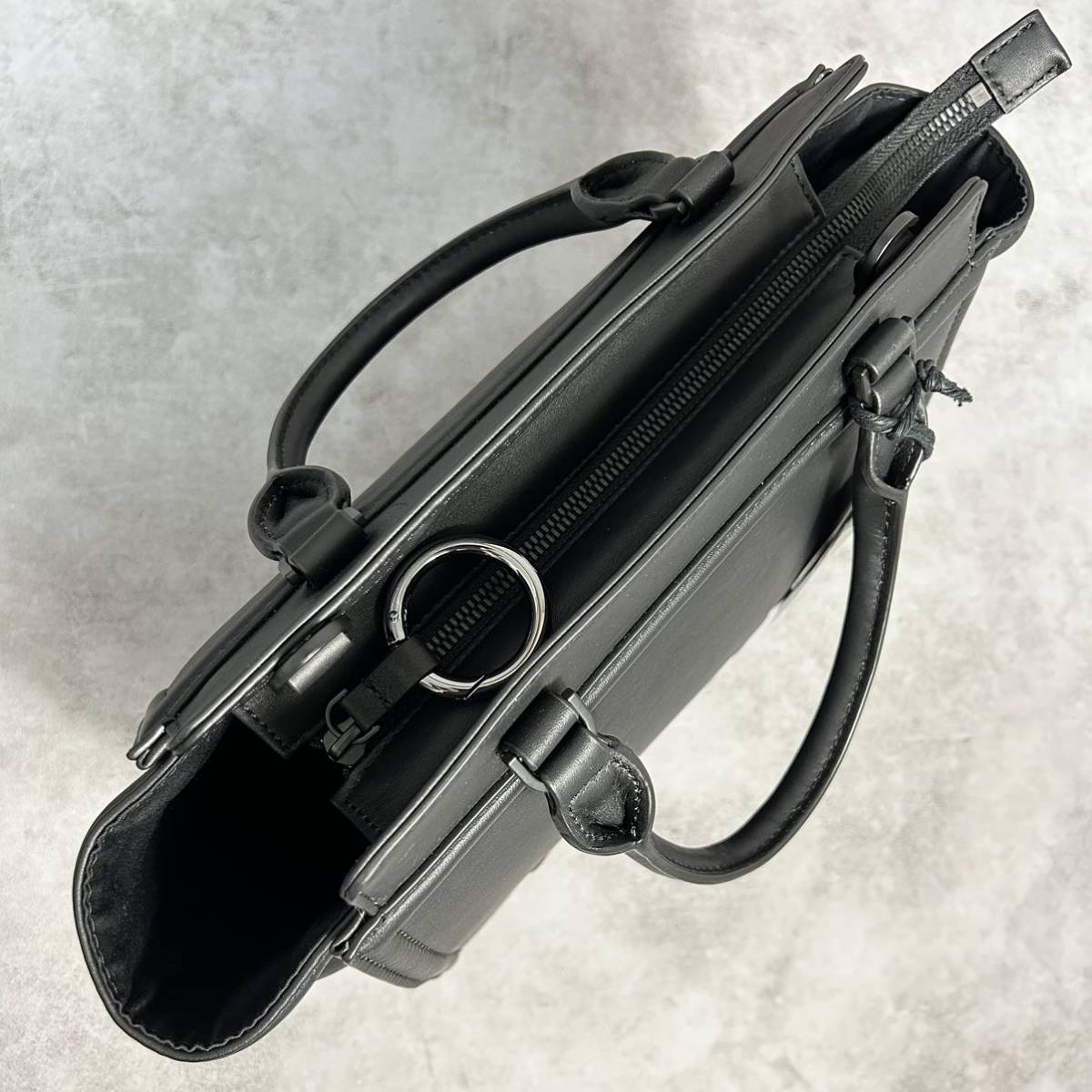 新品未使用○完売品○DIESEL ディーゼル○BADIA○カウレザー 本革 