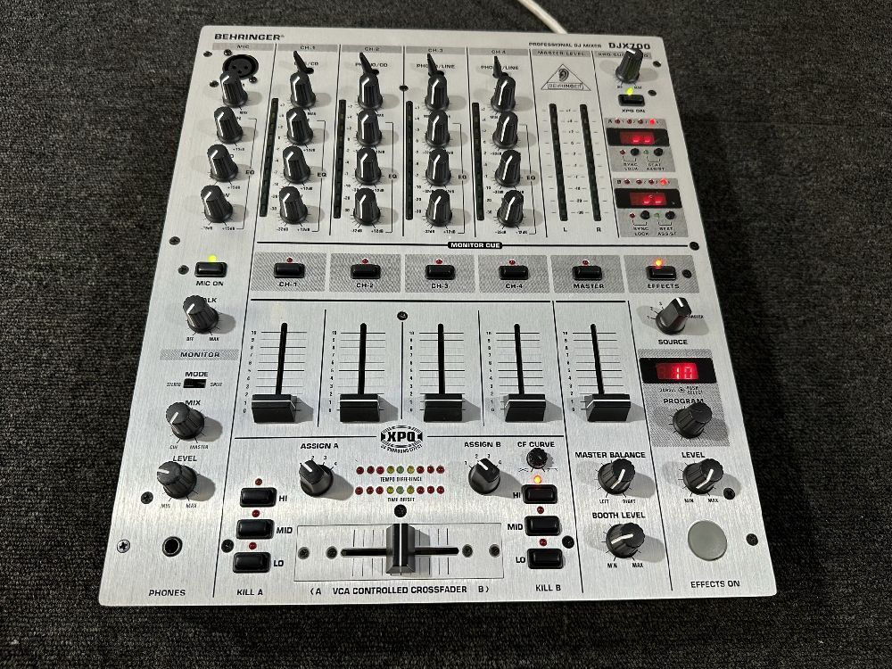 140 〇 BEHRINGER DJX700 PROFESSIONAL DJ MIXER / ベリンガー 
