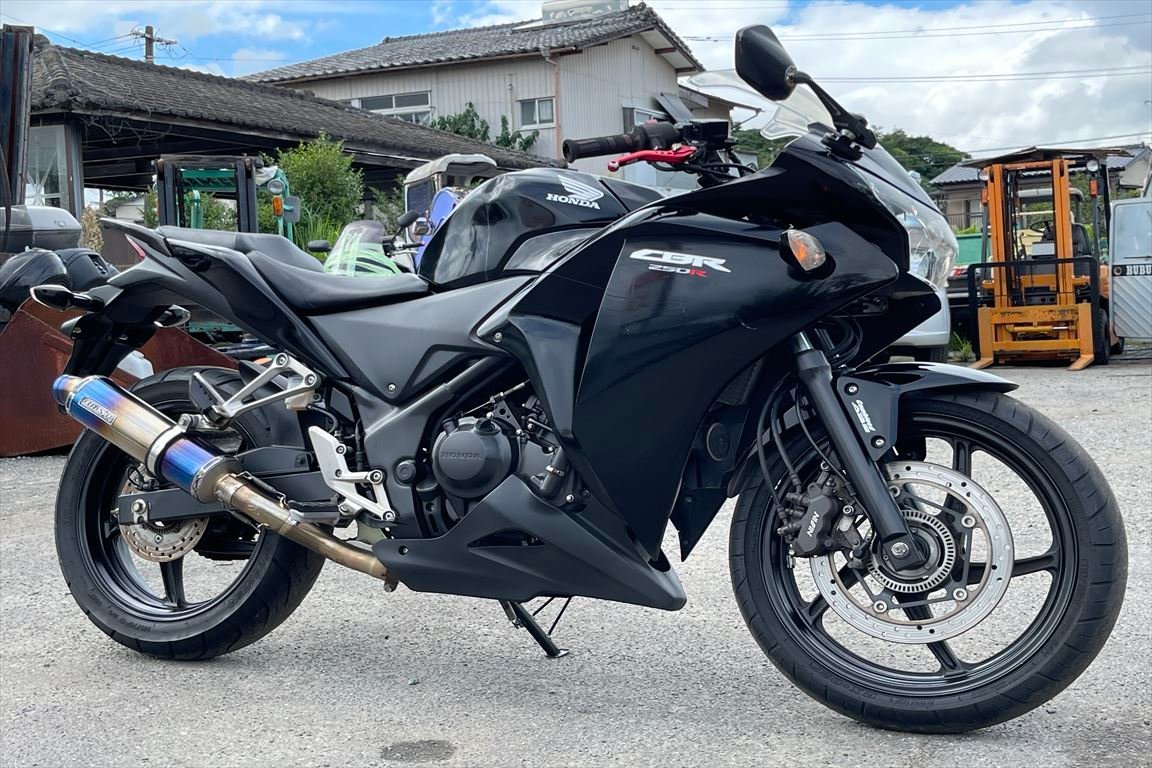CBR250R ABS MC41 CBR250RAの値段と価格推移は？｜30件の売買データ