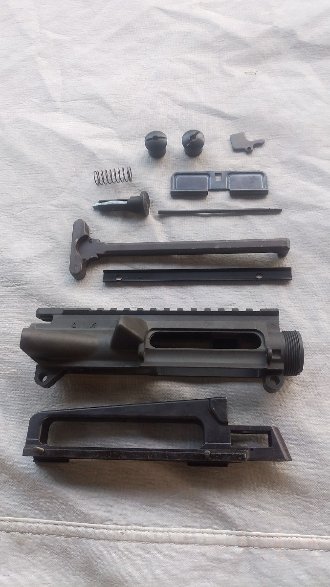MGC製モデルガン M４用キャリングハンドルレシーバーＨＷ、その他パーツ 未発火中古ジャンク扱い