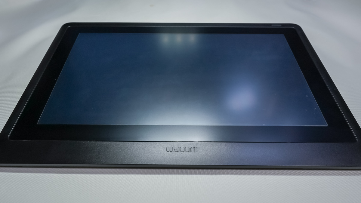 使用僅か】ワコム Cintiq 16 DTK1660K0D Wacom 液晶ペンタブレット 