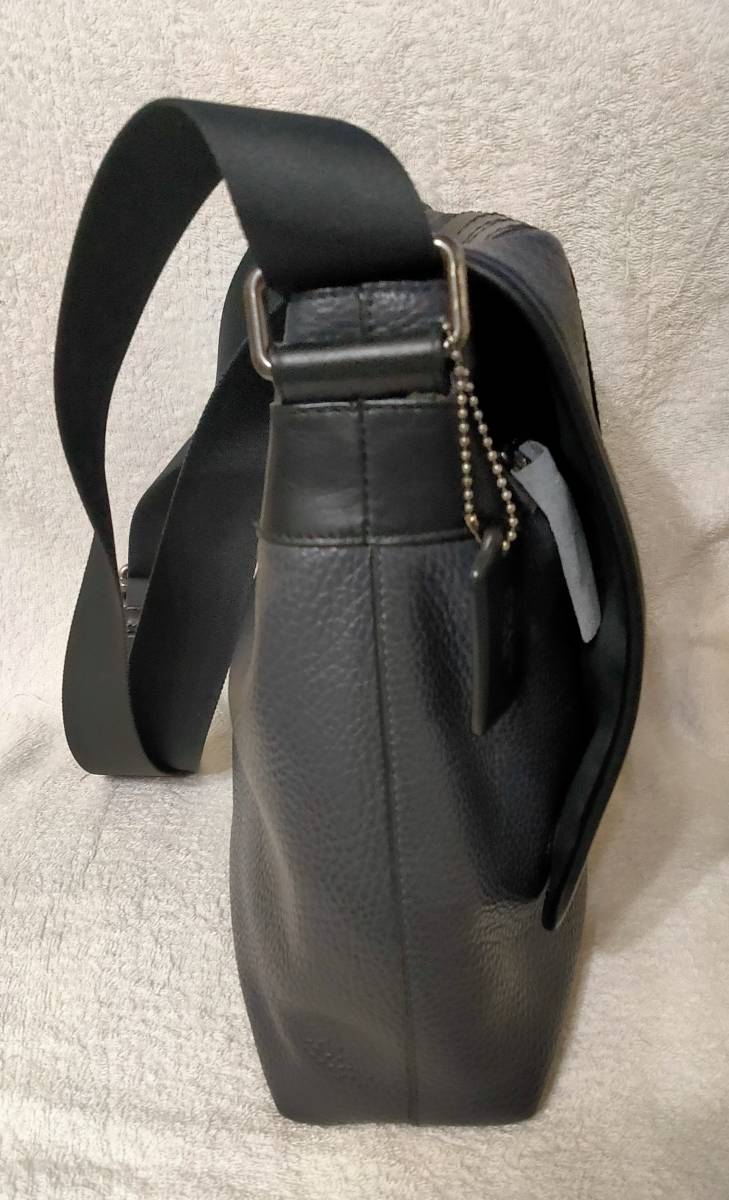 COACH コーチ ・ レザー メンズショルダーバック・美品・送料無料