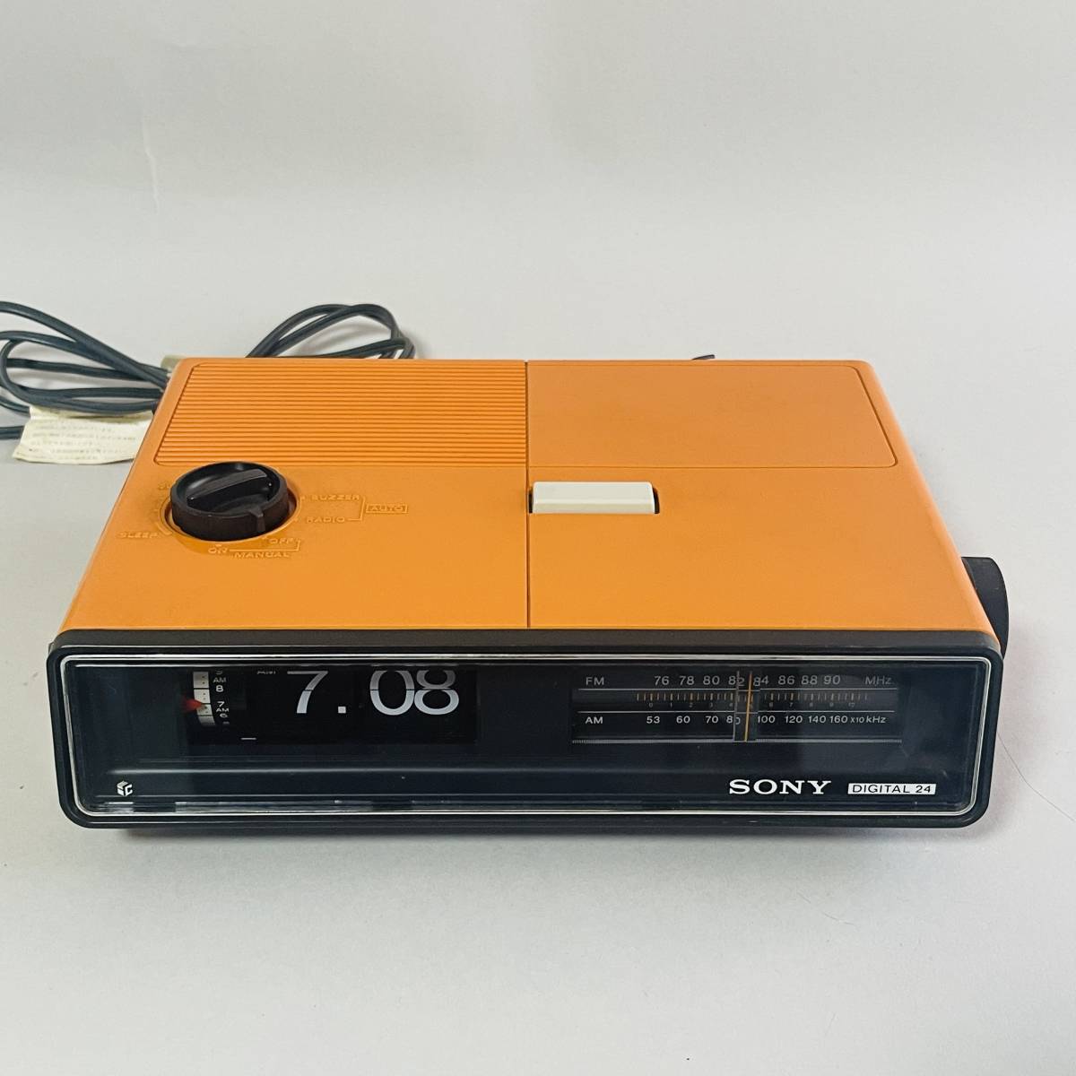 超激得，定番 動作品 SONY パタパタ時計付きラジオ A7 digital24 ICF