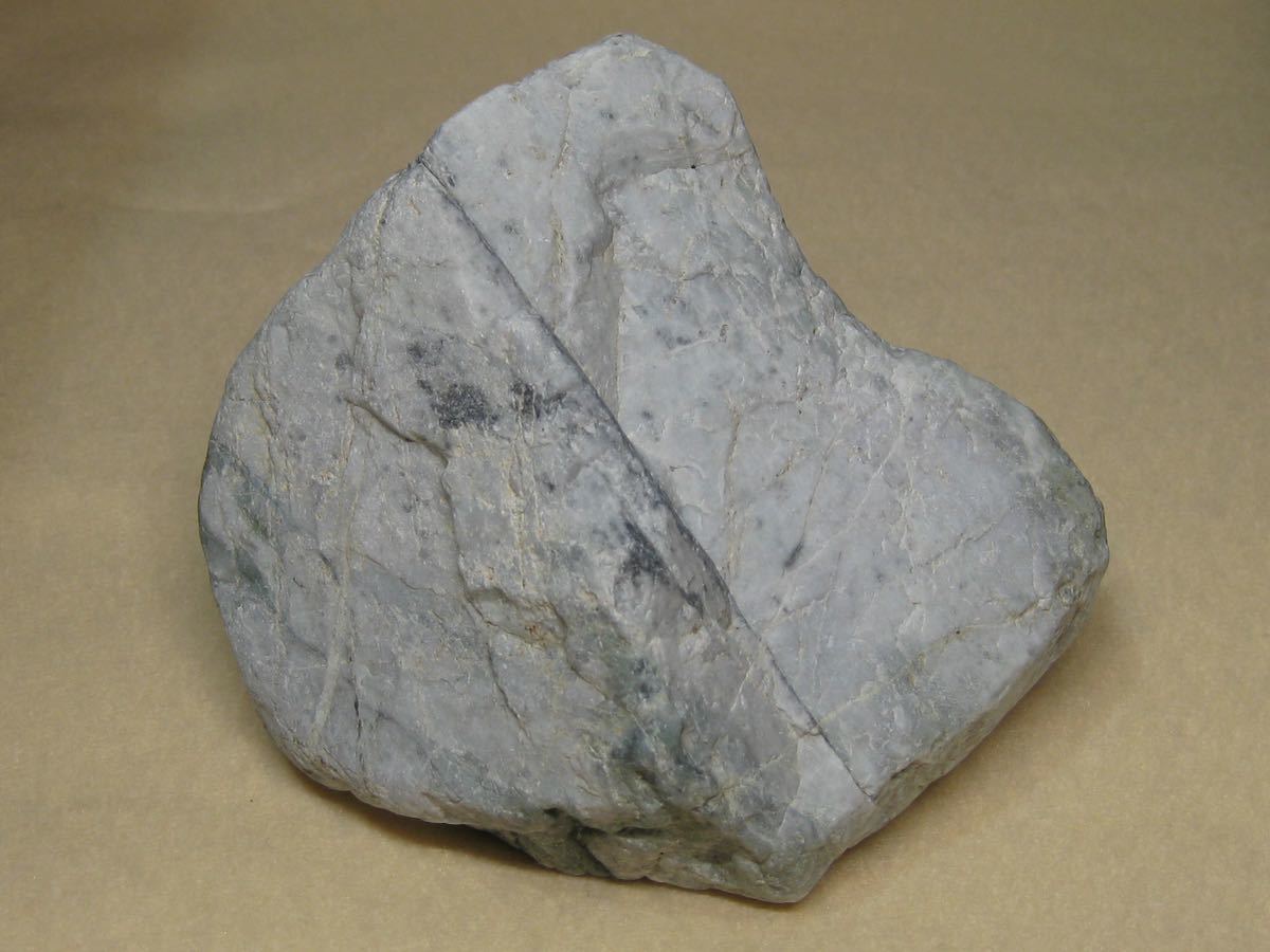 姫川 ヒスイ 糸魚川産 翡翠 1113g 原石 鉱物 糸魚川翡翠原石 姫川採取