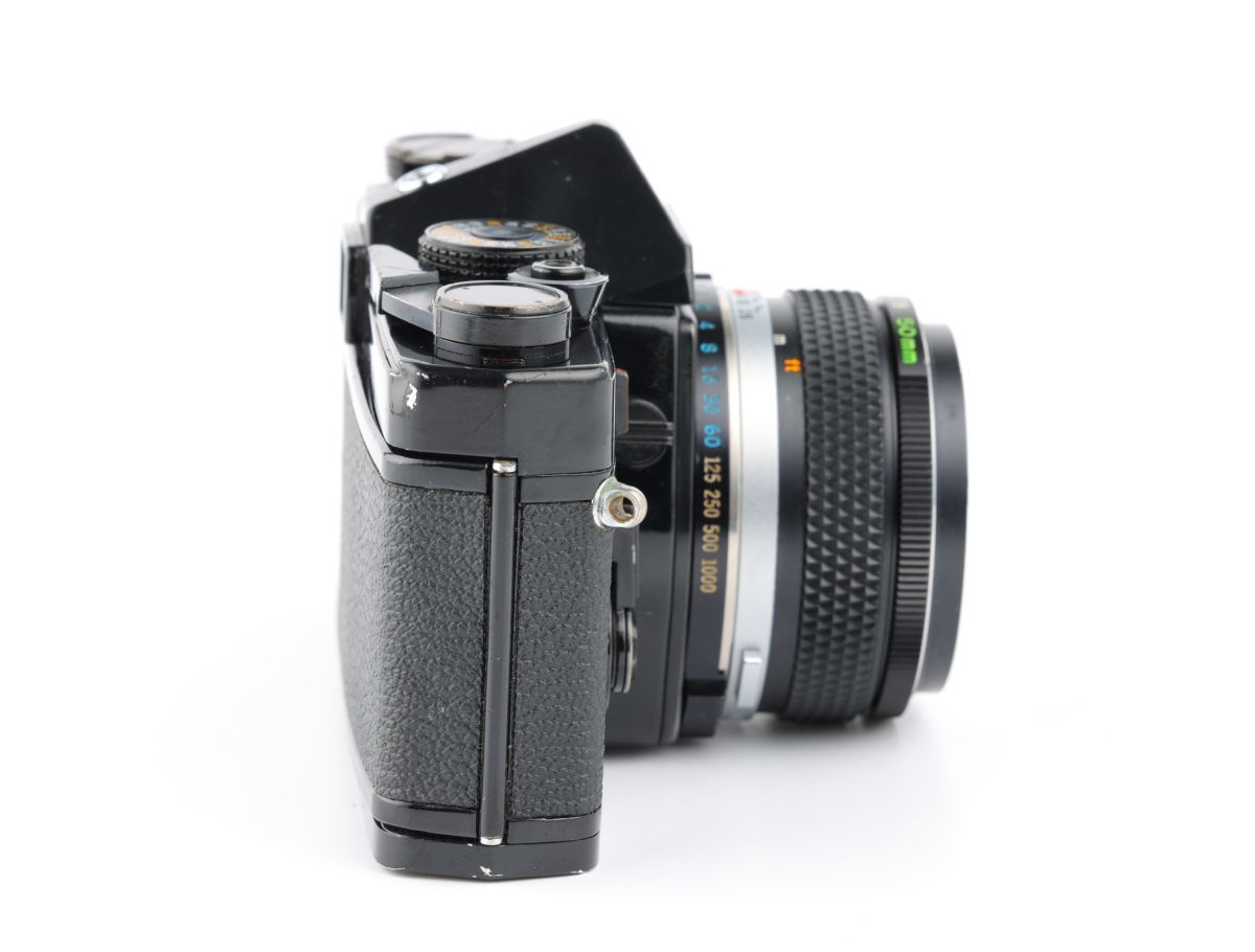 Olympus OM-1 50mm Zuiko 35mm SLR - Film Camera with OM Black lens