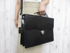 ダンヒル ショルダーバッグのYahoo!オークション(旧ヤフオク!)の相場  