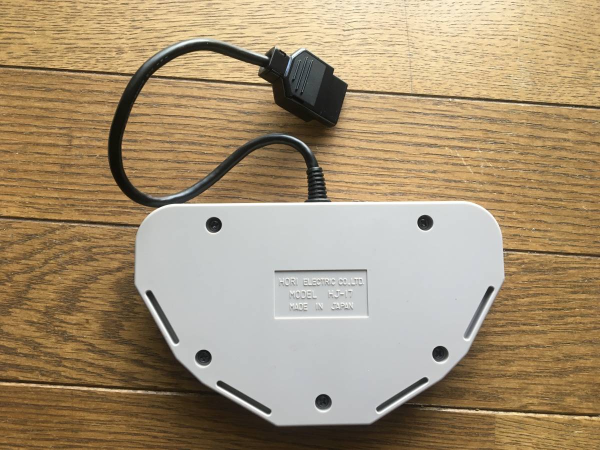 4 players adaptor hori 4プレイヤーズアダプター ホリ ファミコン