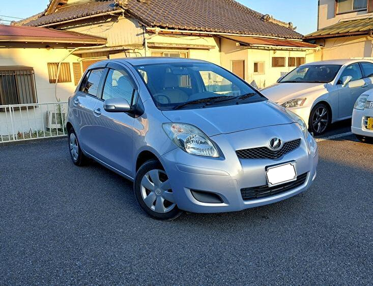 車検2年付き☆諸費用なし☆トヨタ　ヴィッツ　Fリミテッド☆2008年☆7万km☆プッシュスタート☆スマートキー☆Bluetooth、ワンオーナー車