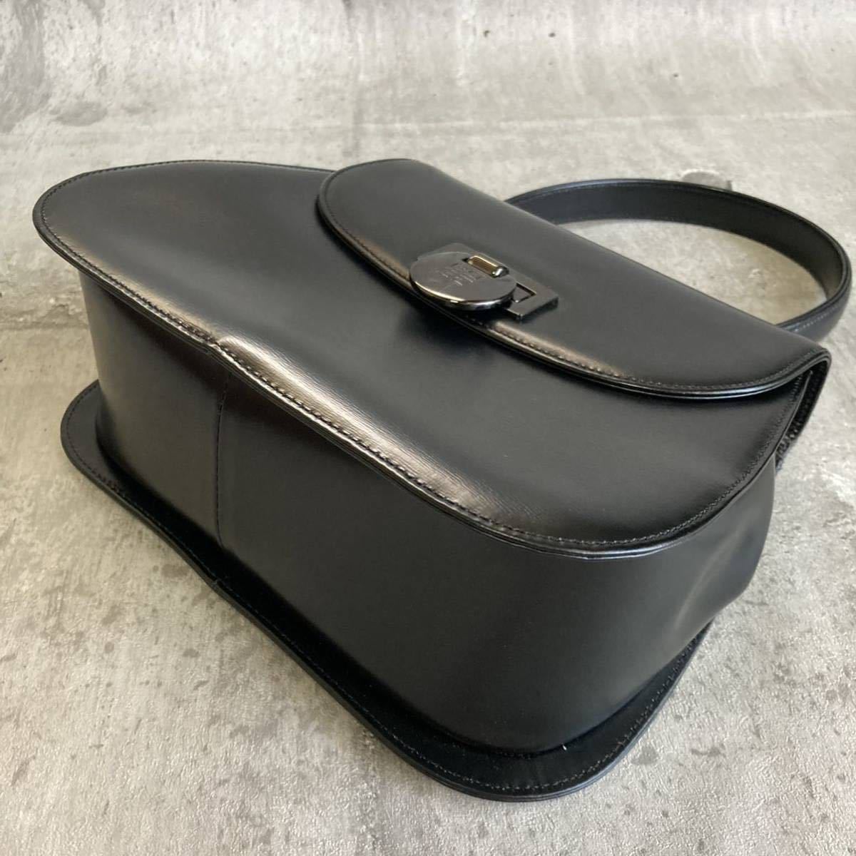 GIVENCHY 1円 GIVENCHY 日本製 レザーバッグ ジバンシィ 牛革 