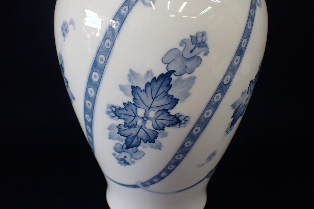 ☆080303 大倉陶園 花瓶 花入 染付 花 草 ☆