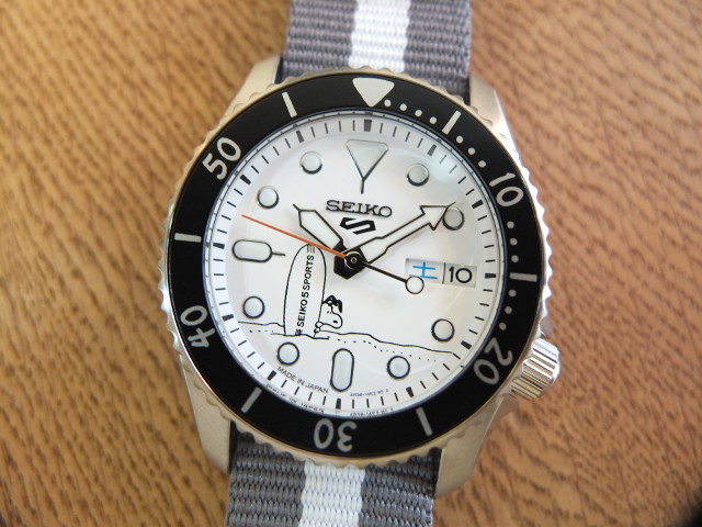  セイコー 5スポーツ 55周年記念 PEANUTSコラボレーション限定モデル SBSA233(セイコー)｜売買されたオークション情報、yahooの商品情報をアーカイブ公開 - オークファン その他