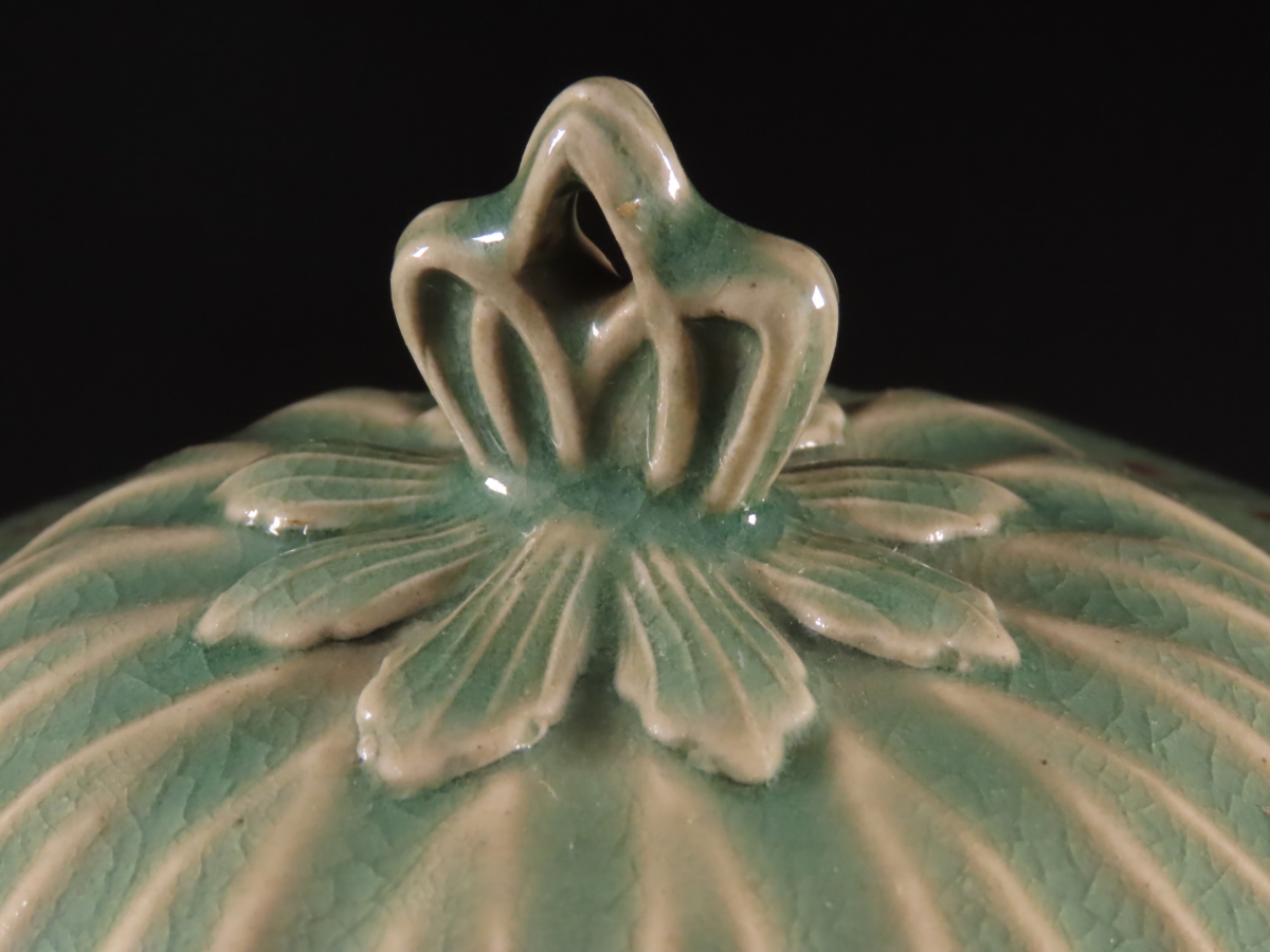 韓国人間国宝 申相浩の花三島鉢 秀作 韓国人間国宝 申相浩の花三島鉢 秀作