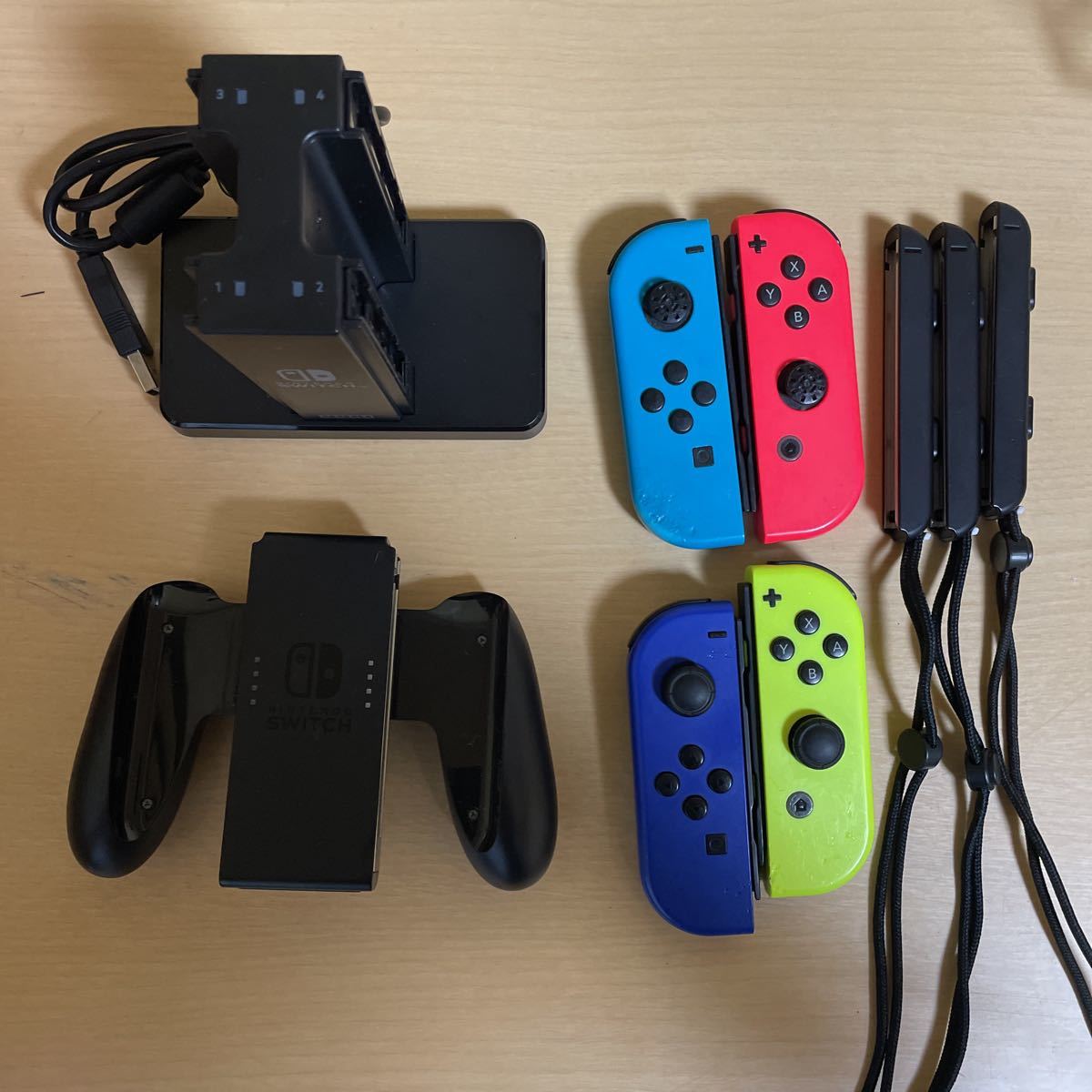 【当日発送】【豪華セット】Switch本体一式（液晶難有）＋ジョイコン＋グリップ Nintendo Switch 任天堂 スイッチ joy-con コントローラーHAC-015 HAC