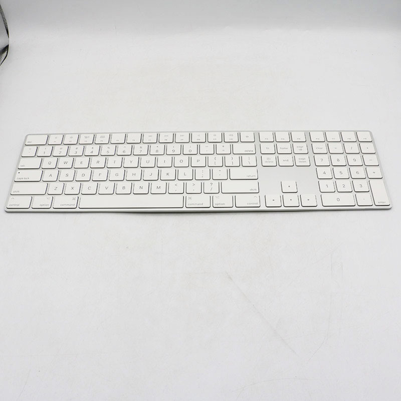 美品 Apple Magic Keyboard US配列 テンキー付き マジックキーボード