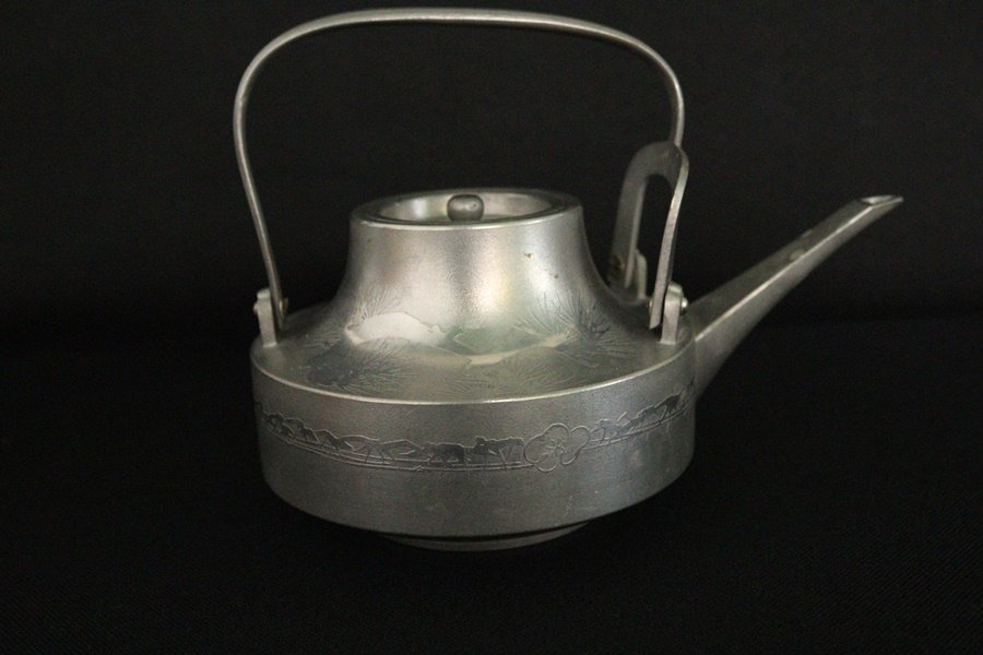 TB526乾茂號造 錫製 屠蘇器 松竹梅文 一対 銚子/御屠蘇/酒器/酒注ぎ 