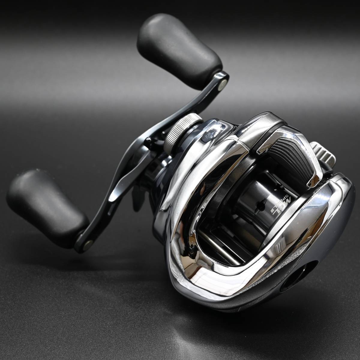 シマノ(SHIMANO) ベイトリール 19 アンタレス 右ハンドル 美品