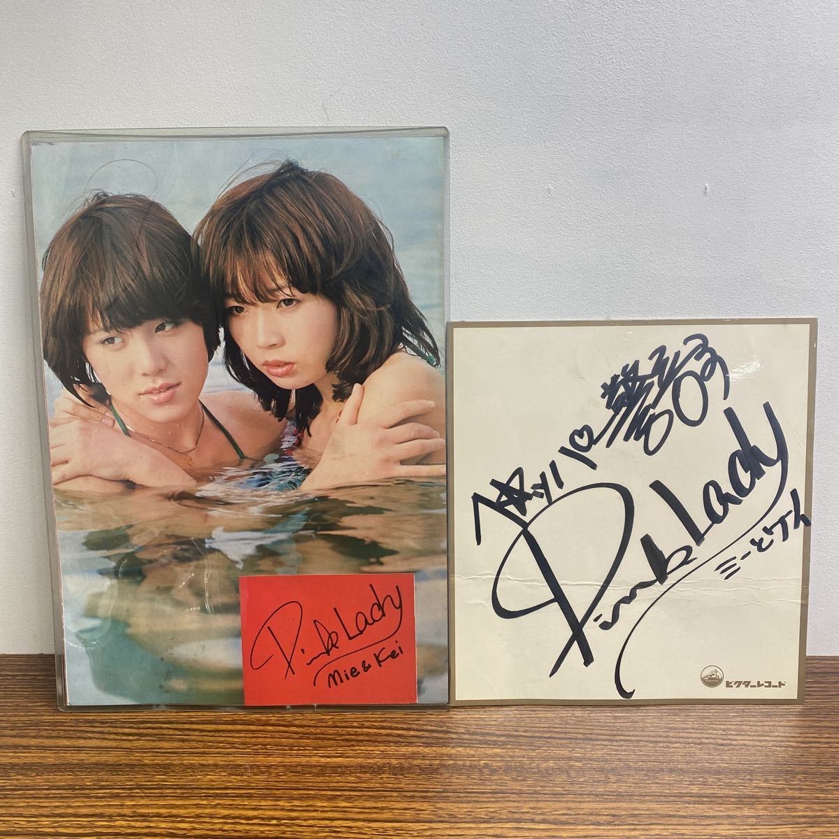 ピンク・レディー 直筆サイン色紙 ポスター 当時物 ペッパー警部 直筆