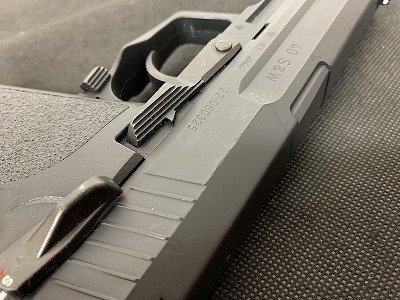 ○Y-725 / 東京マルイ 電動ガン H&K USP CALIBER.40S＆W 動作未確認