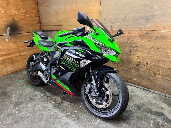 カワサキ ZX-25R ZX250 動画あり 1スタ(検 ZX-25 ZXR ニンジャ GPZ